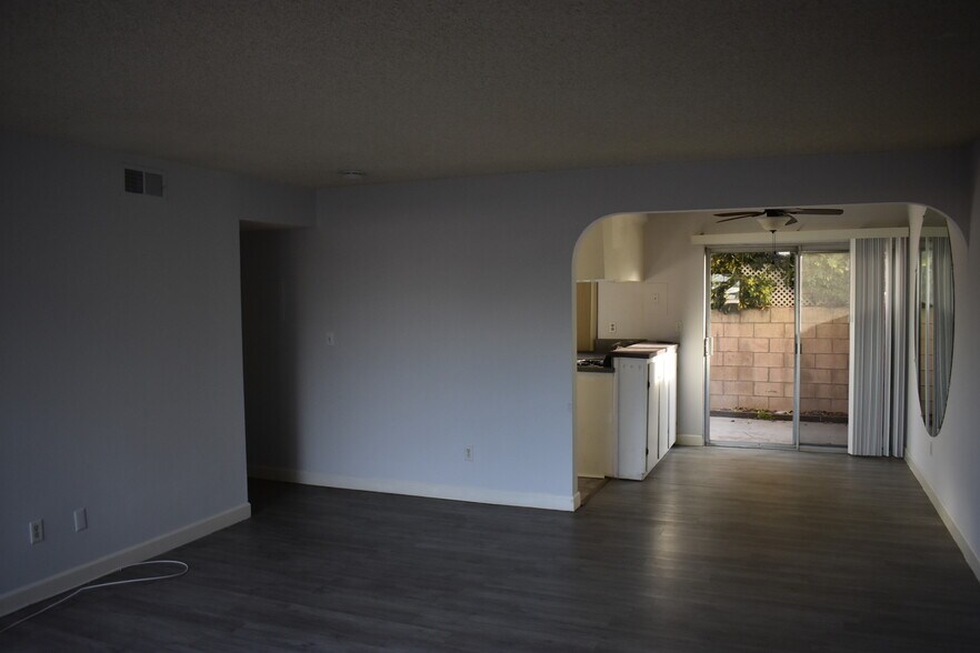 Primary Photo - 17011 Pinehurst Ln