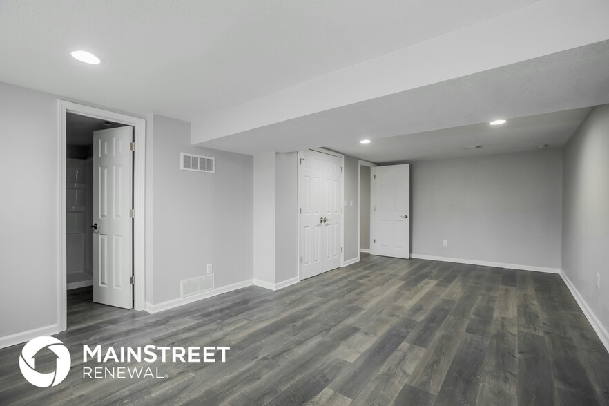Building Photo - 4400 NW 50th St