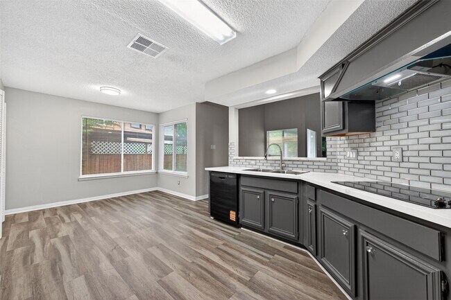 Building Photo - 12307 Gambit Dr