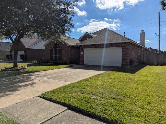 Building Photo - 24807 Blane Dr