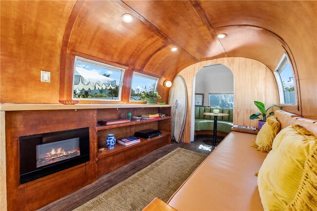 Building Photo - 5052 Audrey Dr