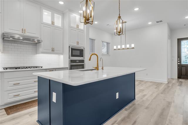 Building Photo - 701 Prairie Falcon Dr