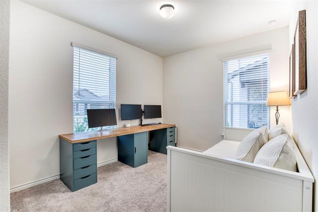 Building Photo - 2513 Wayne Ave