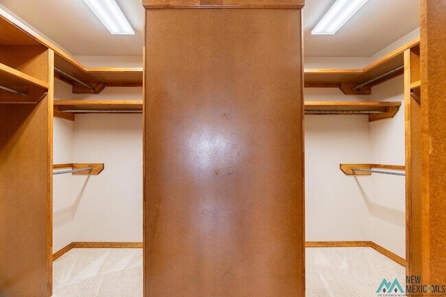 Building Photo - 3905 Springwood Dr