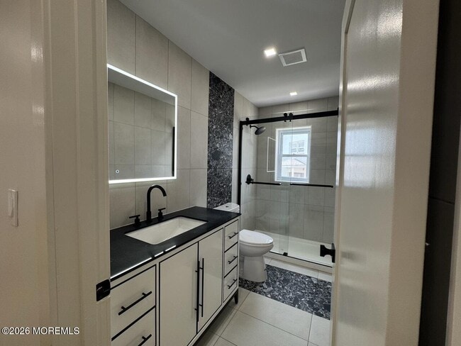 Building Photo - 1217 Ocean Ave N