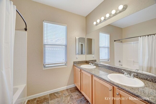 Building Photo - 183 Rolling Fields Ct