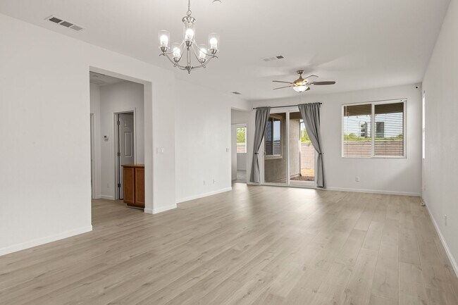 Building Photo - Desirable Elk Grove Area