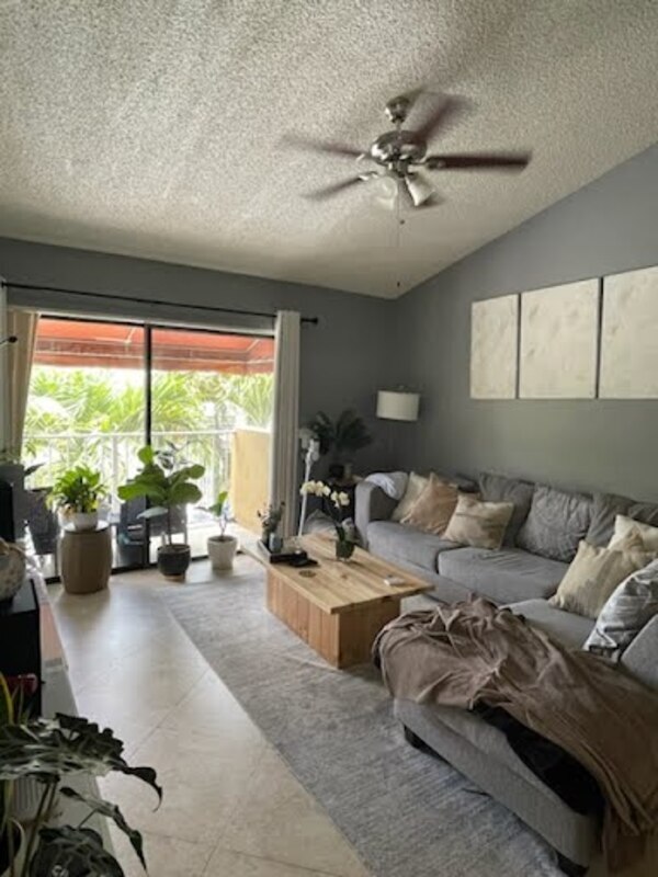Primary Photo - 15550 SW 80th St