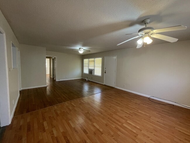 Building Photo - 1238 Dona Dr