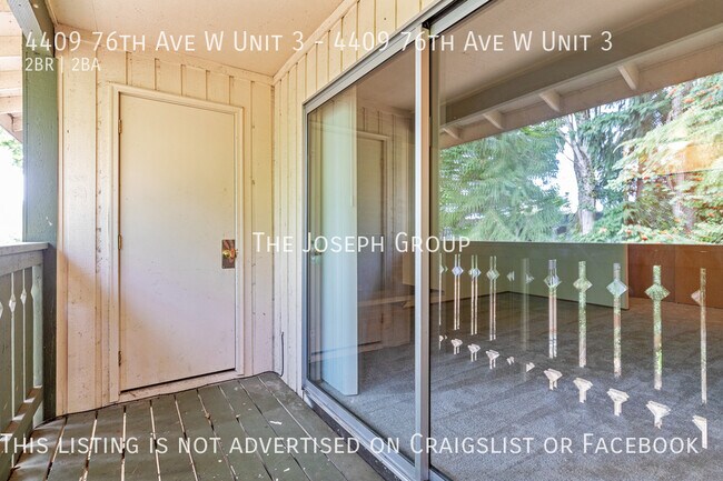 Building Photo - Spacious 2 bed/1.5 bath in University Place