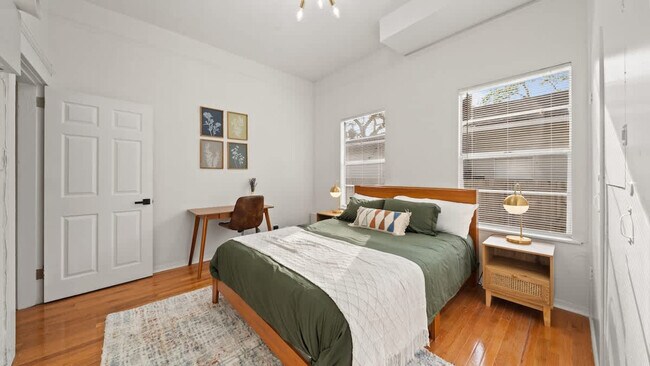 Building Photo - 307 W Haya St