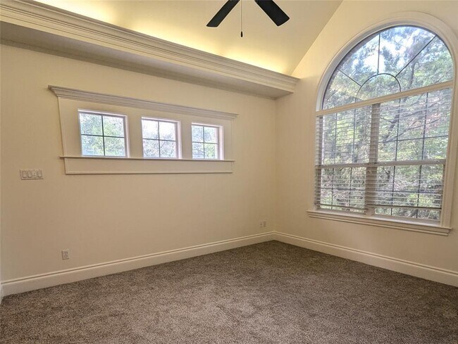 Building Photo - 11301 Taylor Draper Ln
