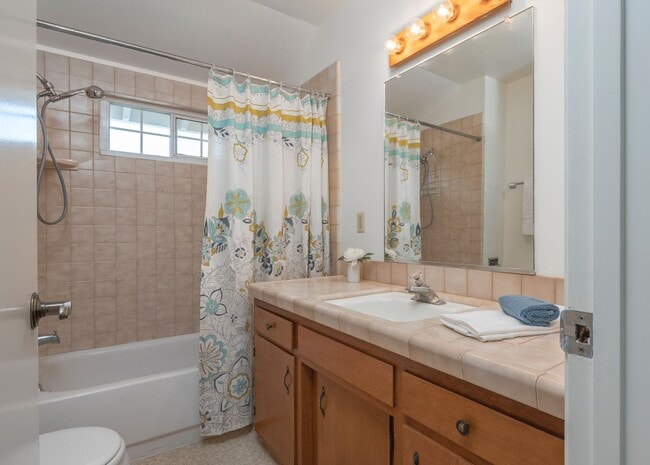 Building Photo - North Napa 4 bed 3 bath Home Available to ...