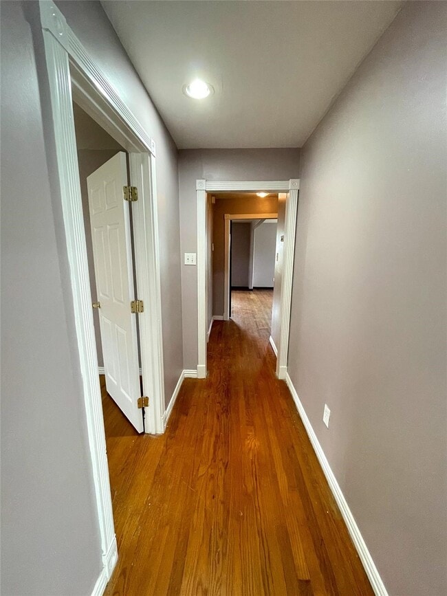 Building Photo - 7230 Sims Dr