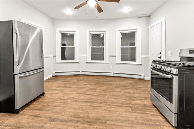 Building Photo - 538 Power Rd