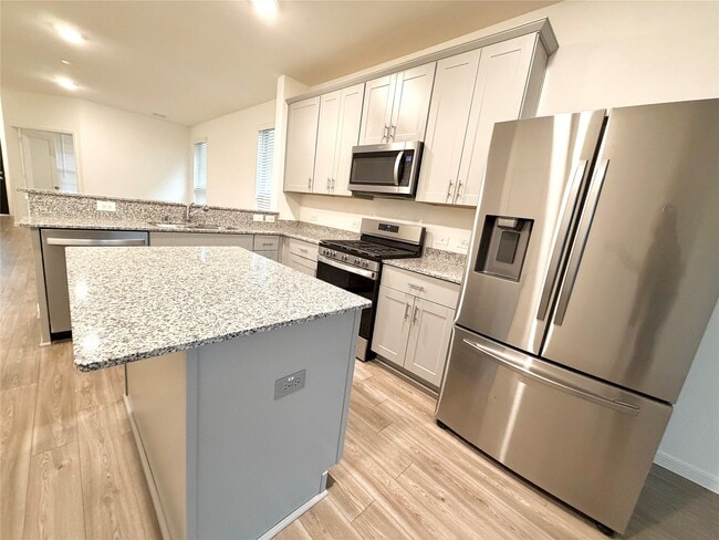 Building Photo - 1348 Bright Hl Dr