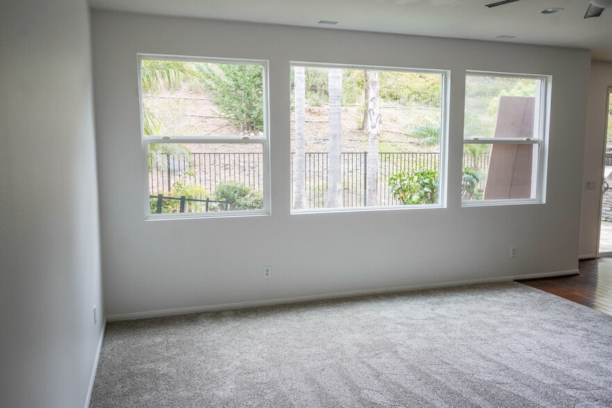living room - 1882 Shadetree Dr