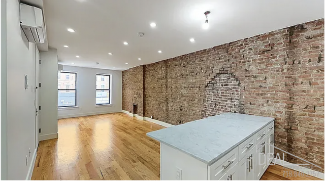 Primary Photo - 3 bedroom in brooklyn NY 11210