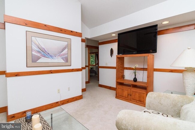Building Photo - 23615 Quail Hollow Cir