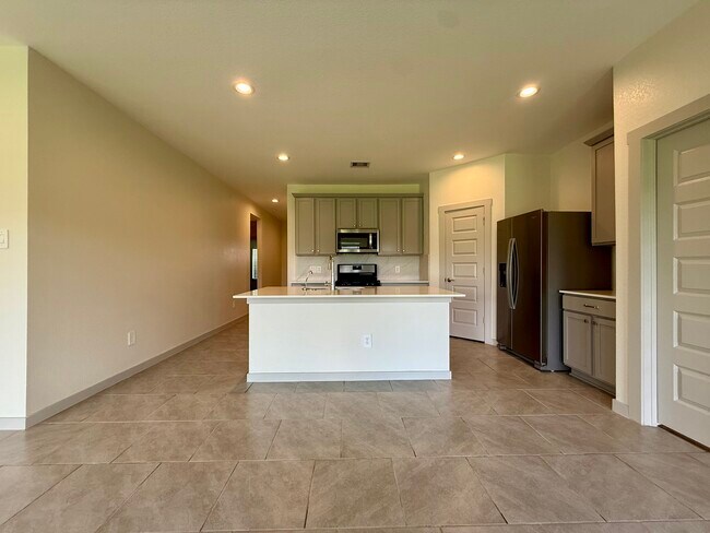 Building Photo - 28930 Yukon River Ct