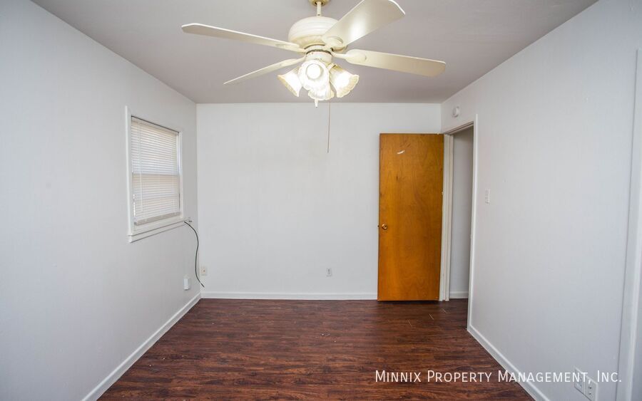 Building Photo - 5432 6th St