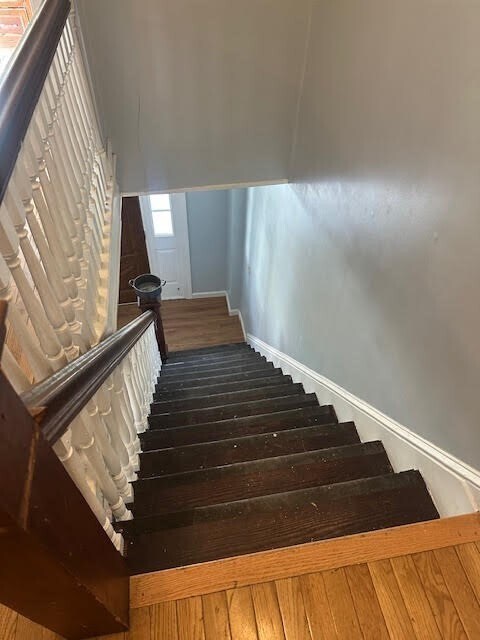 Building Photo - 633 Plantation St