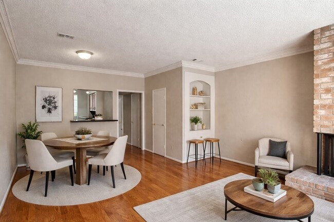 Building Photo - 3737 Wakeforest St