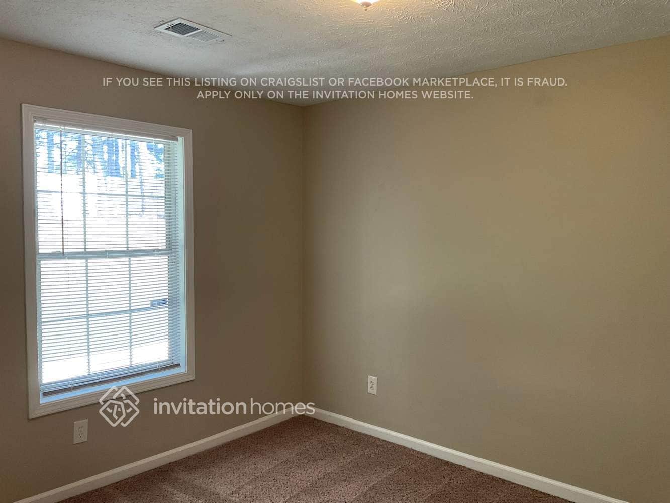 Building Photo - 5252 Station Cir