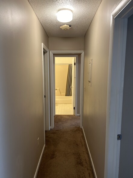 Building Photo - 175 Mill Pond Rd