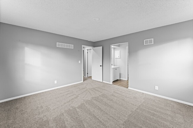 Building Photo - 16104 W 141st Terrace