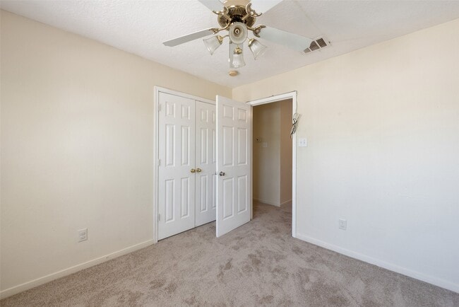 Building Photo - 6827 Dumble St