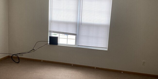 Primary Photo - 374 Johnston