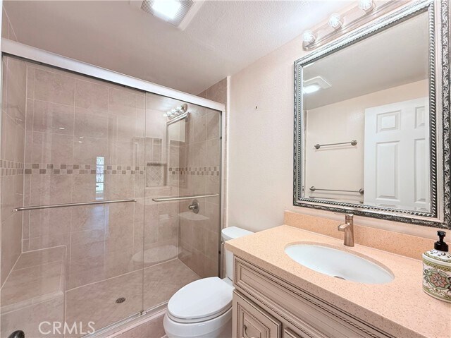 Building Photo - 7 Calhoun