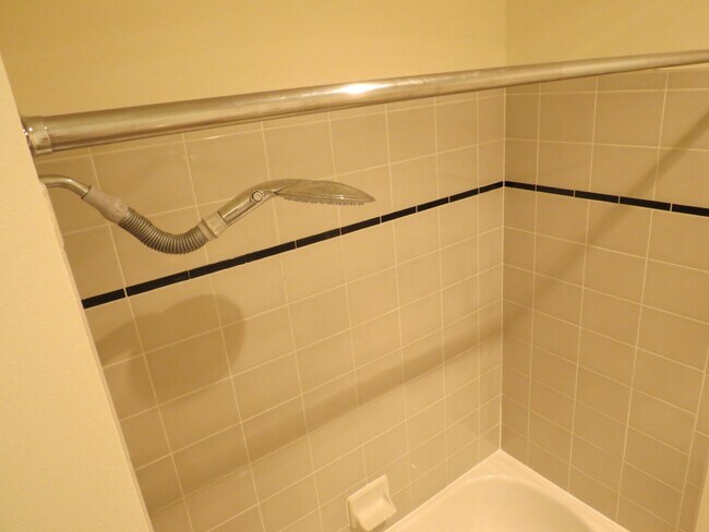 Building Photo - Incredible 1bed/1bath Condo Ideally Located in Belltown!