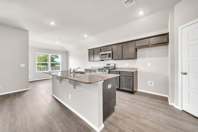 Building Photo - 7522 E 160th Pl S