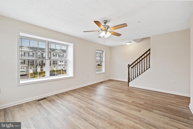 Building Photo - 426 Cadbury Dr