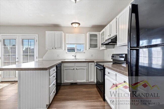 Building Photo - Beautiful Rental Home in Highland