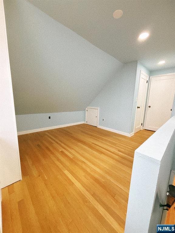 Building Photo - 904 5th St