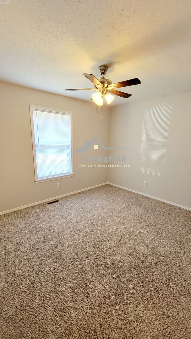 Building Photo - Southwest Springfield, All Brick,  David H...
