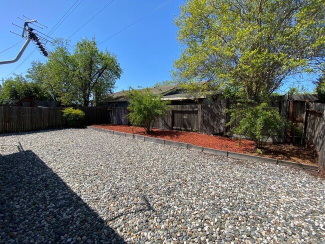 Building Photo - Cozy Single-Story in Quiet Antelope Neighborhood!