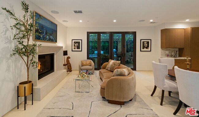 Building Photo - 1884 Laurel Canyon Rd
