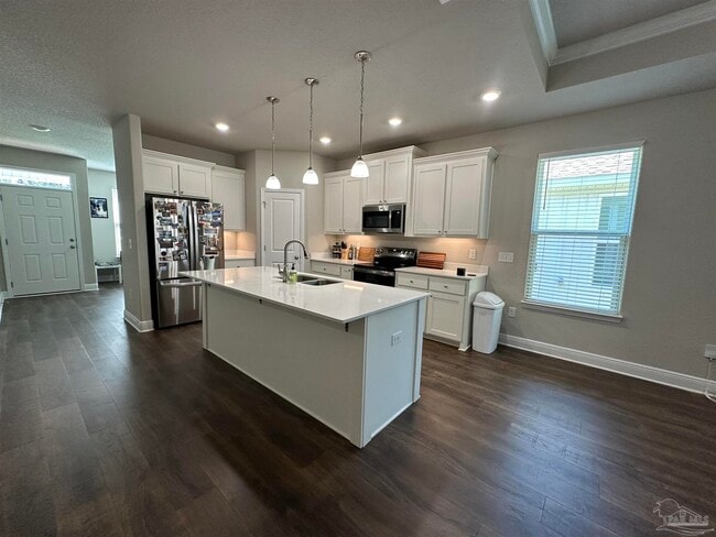 Building Photo - 5365 Parkside Dr