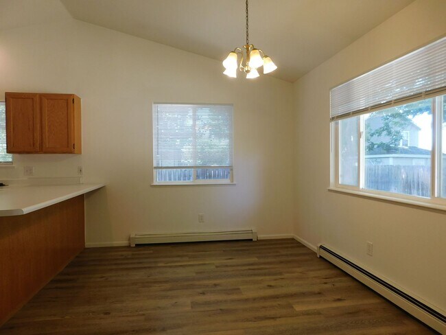 Building Photo - Spacious Home in N Grand Junction