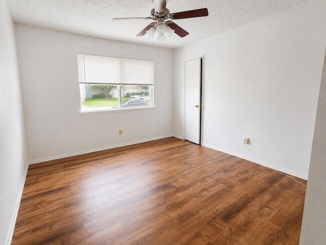 Building Photo - 4714 Lambs Ln