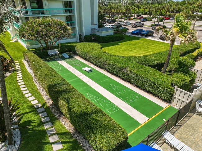 Building Photo - 9900 S Ocean Dr