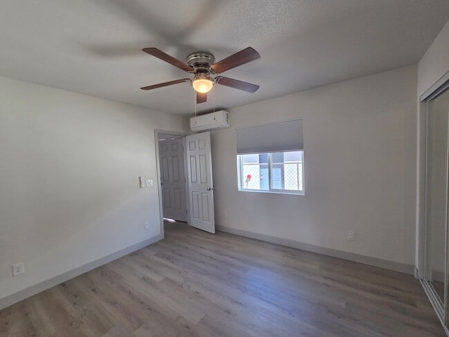 Building Photo - 195 Hacienda Loop