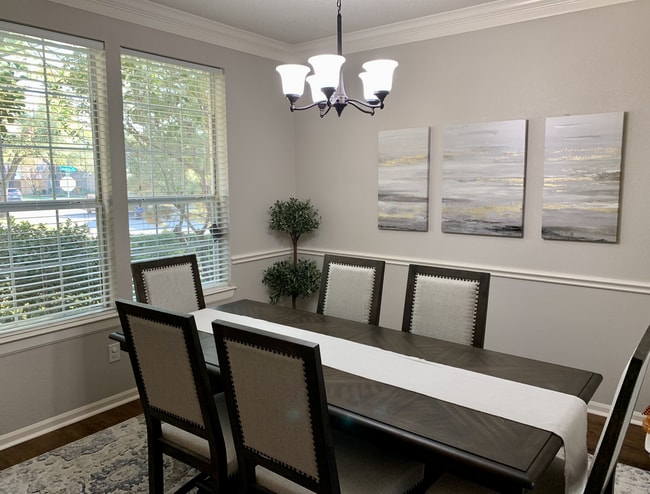 Building Photo - 4301 Lavaca Dr