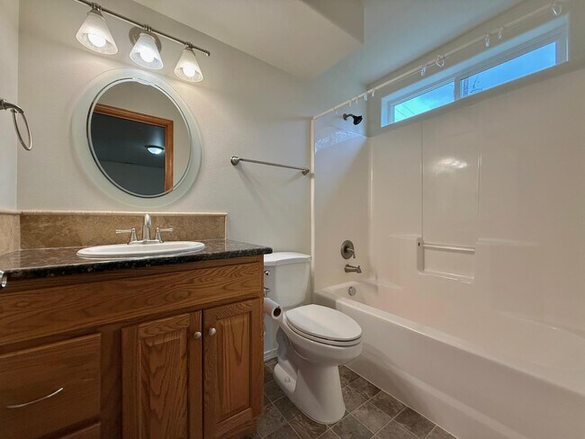 Building Photo - 6686 Washington 291B