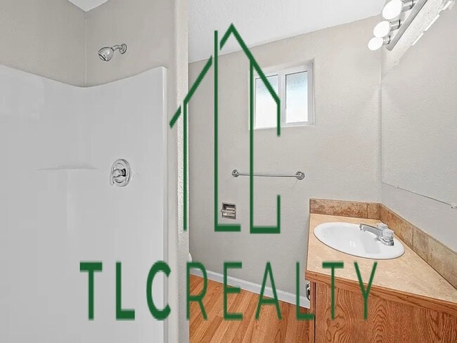 Building Photo - Beautiful Home on Corner Lot