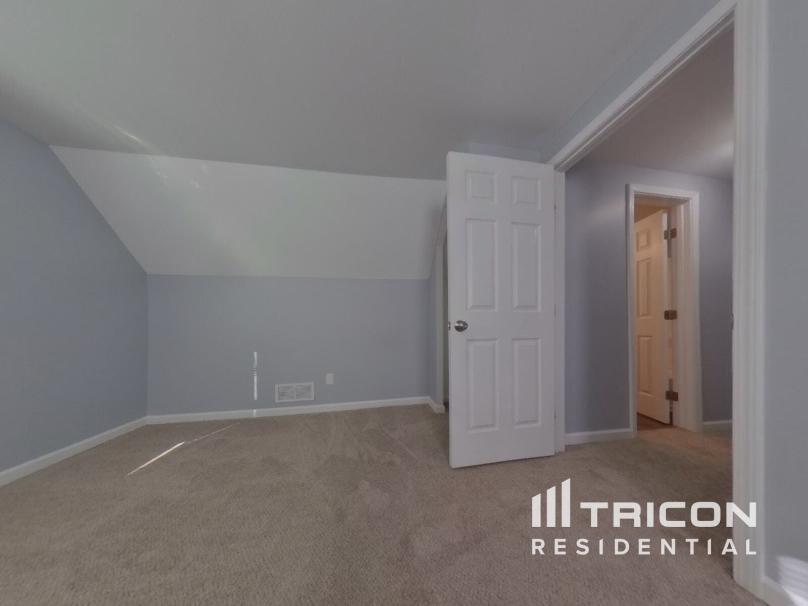 Building Photo - 2445 Hillboro Cir S W